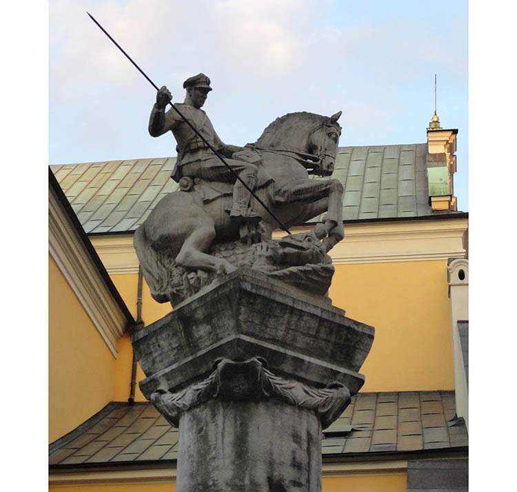 Pomnik Ułanów kościół Franciszkanów w Poznaniu